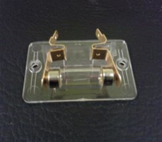 Picture of NUMBER PLATE LAMP STAGMK11/TR6 CR/CF/TR7/T2000/2500(DRC276)