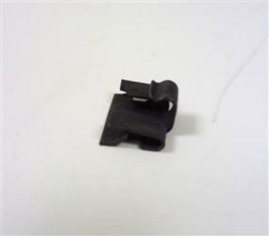 Picture of INNER DROPGLASS SEAL RETAINING CLIP SPIT/GT6/HER/VIT/TR6(GHF1582)