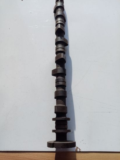 Picture of CAMSHAFT R/H USED STAG(215382U)