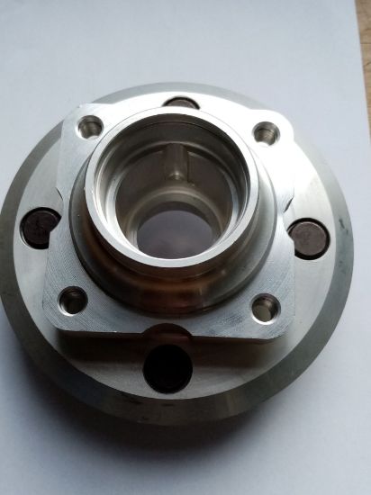 Picture of FRONT HUB ALUMINIUM COMPLETE WITH WHEEL STUDS(114284A)