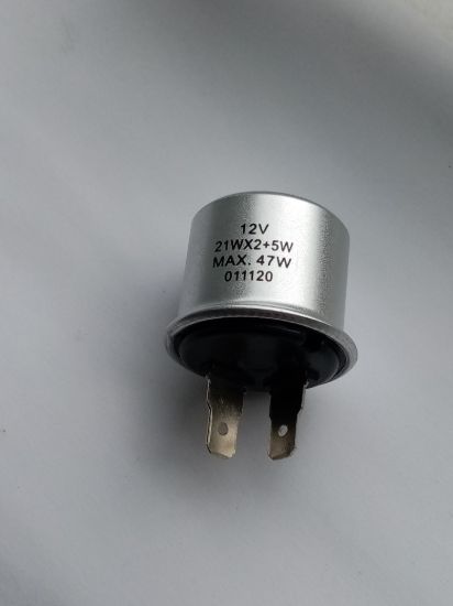 Picture of FLASHER UNIT INDICATOR 2 PIN STAG/TR7/TR6/SPIT IV/1500/GT6 11/111/MINI 1970 ONWARDS (GFU2125)
